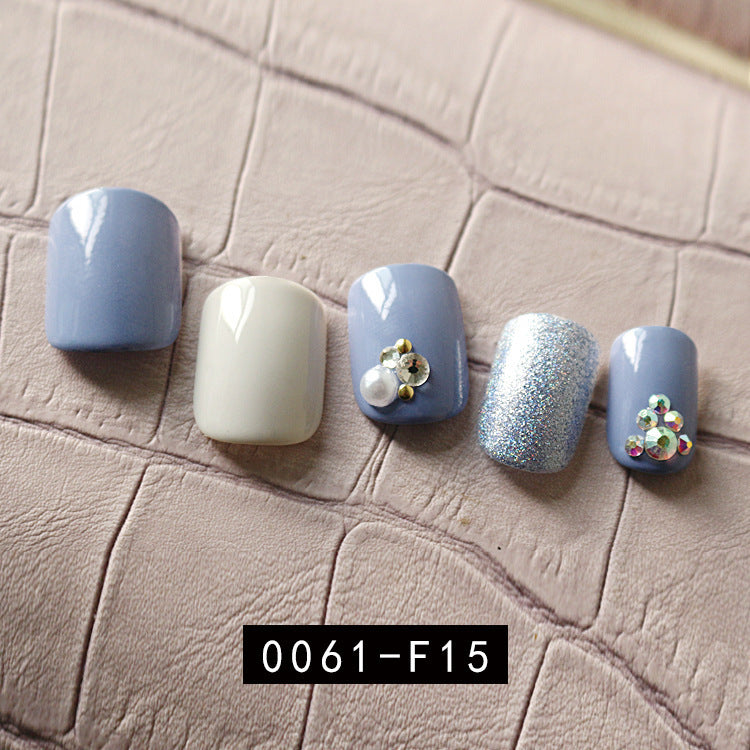 stick0gets: Eco-friendly nail art, fake nail